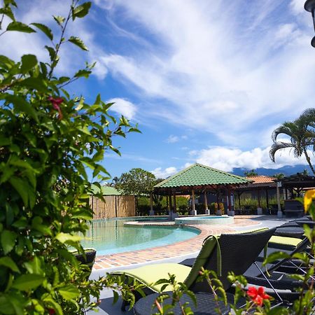 Hotel El Rancho เกโปส ภายนอก รูปภาพ