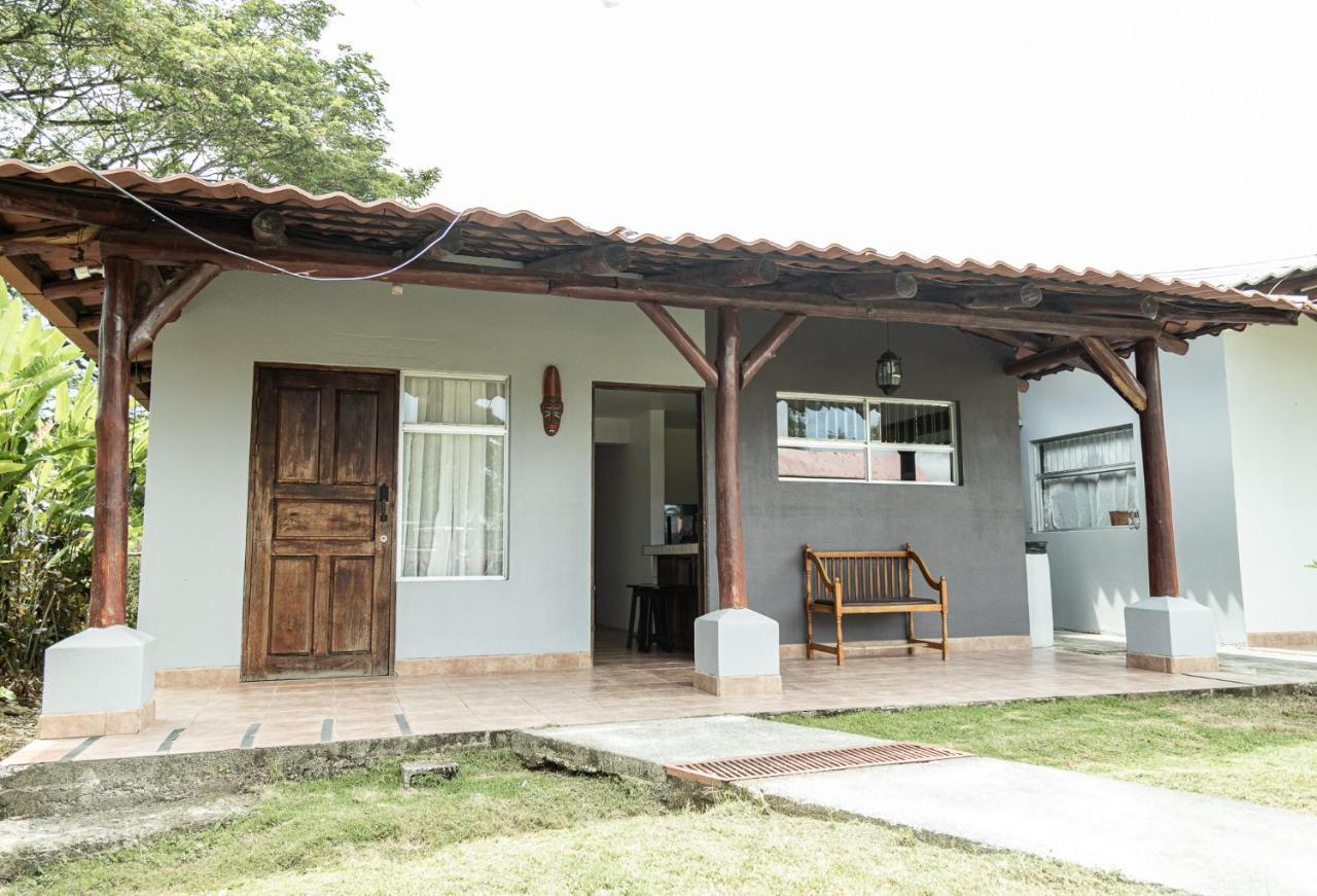 Hotel El Rancho เกโปส ภายนอก รูปภาพ