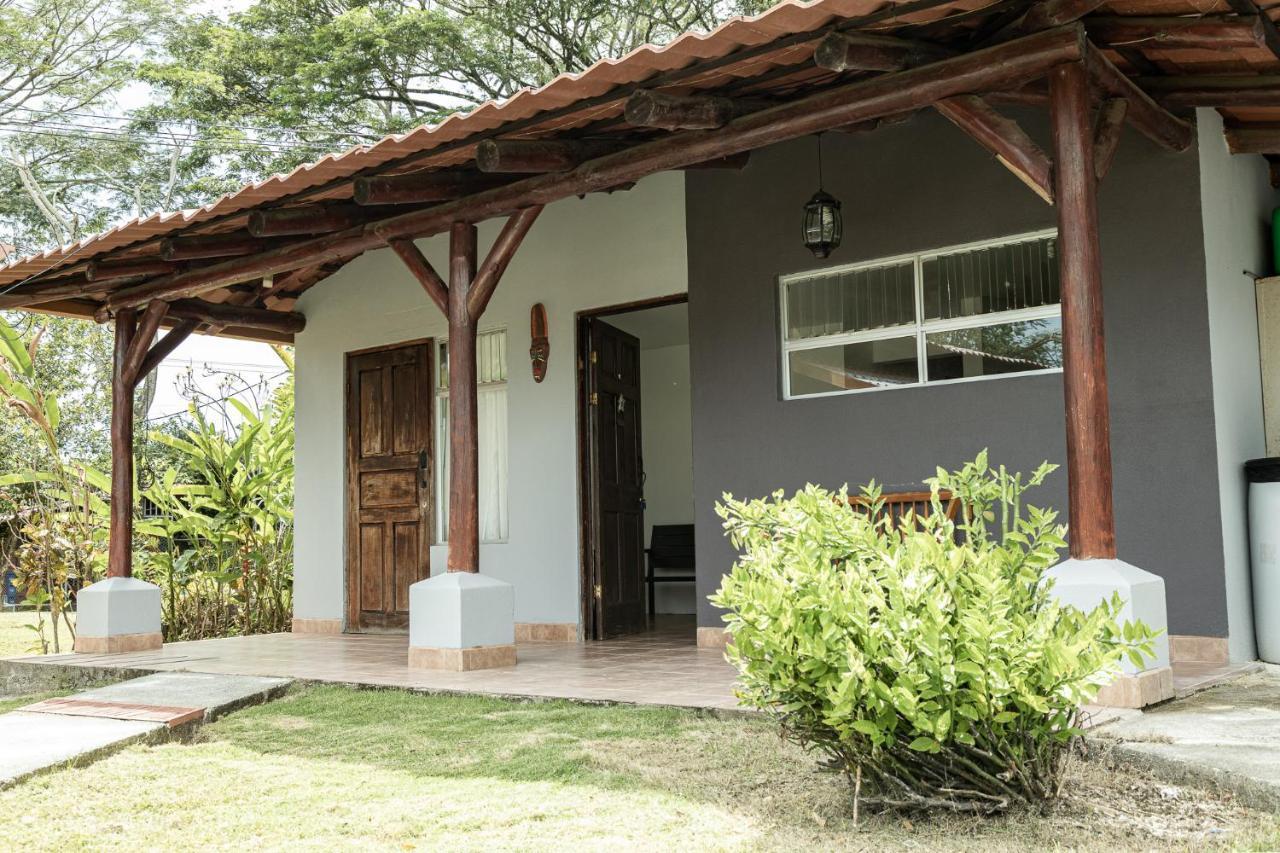Hotel El Rancho เกโปส ภายนอก รูปภาพ
