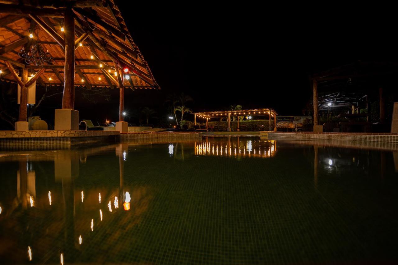 Hotel El Rancho เกโปส ภายนอก รูปภาพ