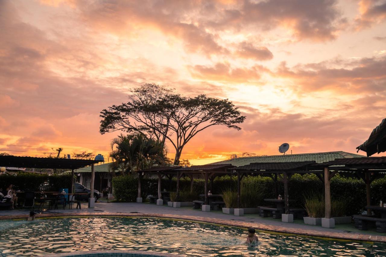Hotel El Rancho เกโปส ภายนอก รูปภาพ