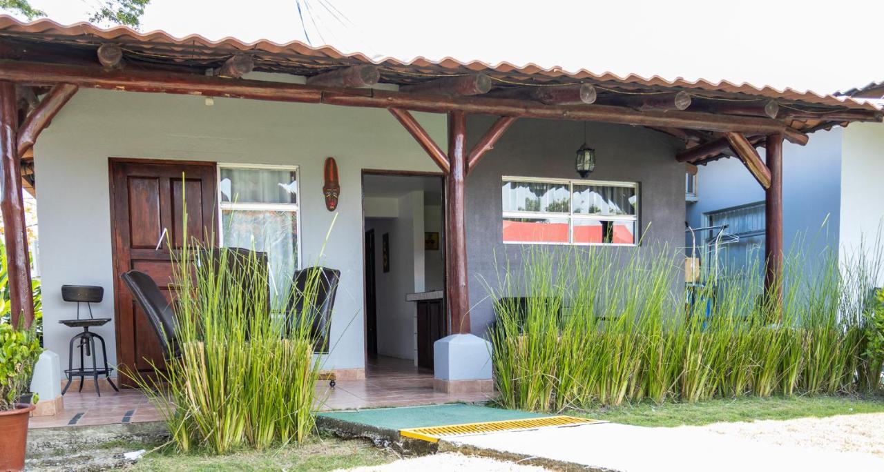 Hotel El Rancho เกโปส ภายนอก รูปภาพ