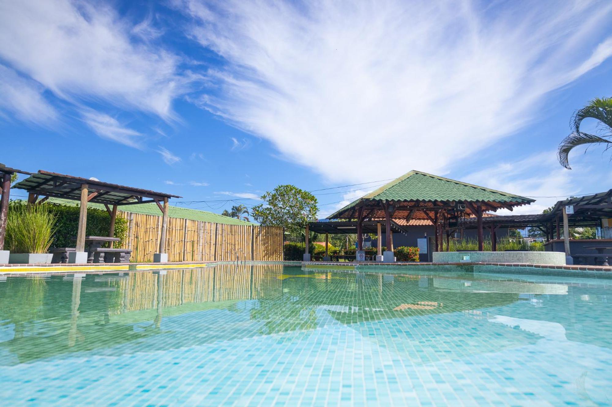 Hotel El Rancho เกโปส ภายนอก รูปภาพ