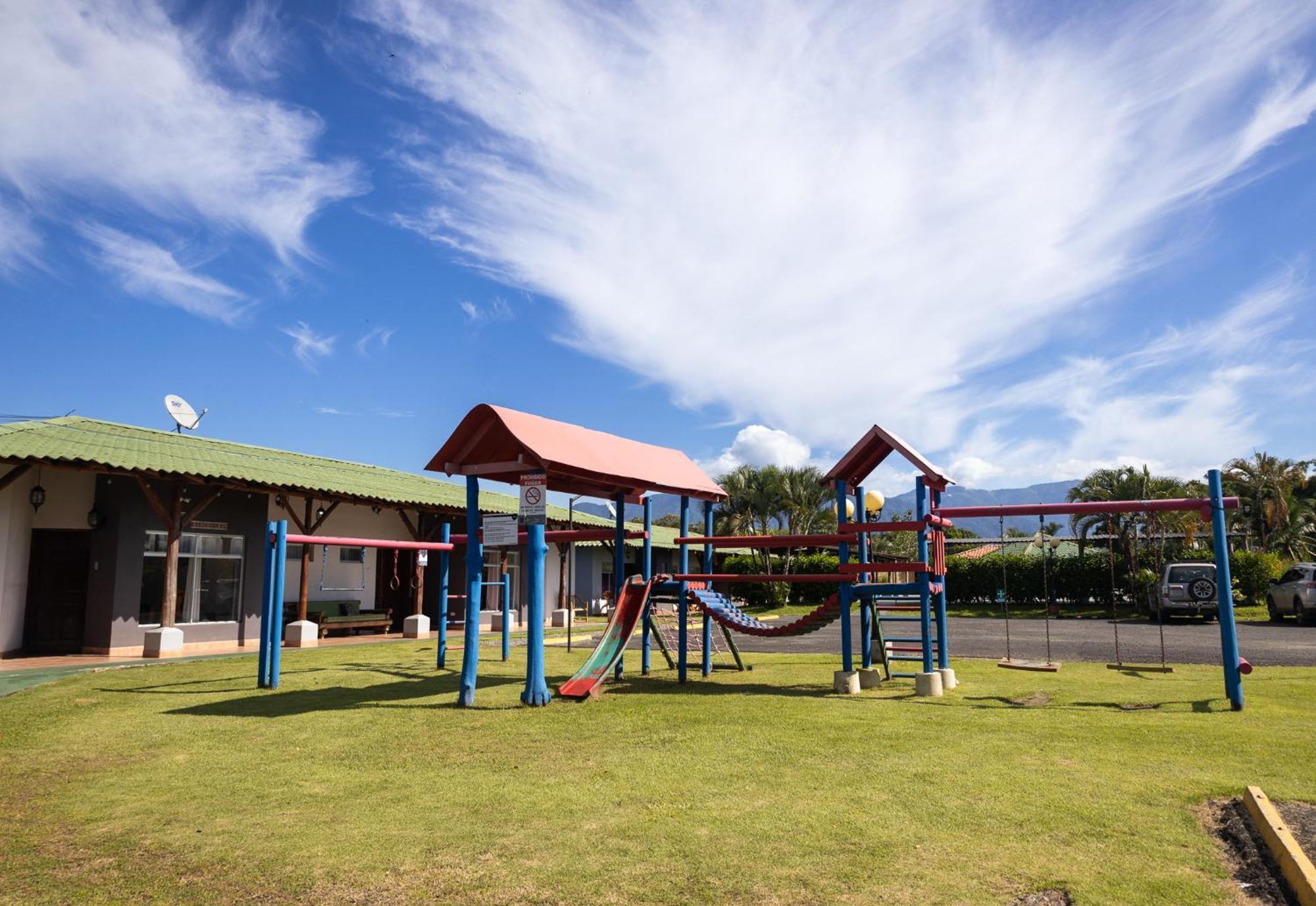 Hotel El Rancho เกโปส ภายนอก รูปภาพ